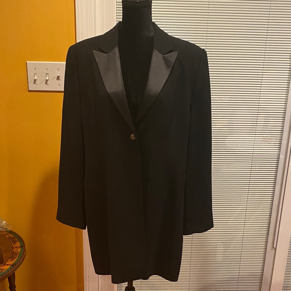 Amanda Smith Black Blazer